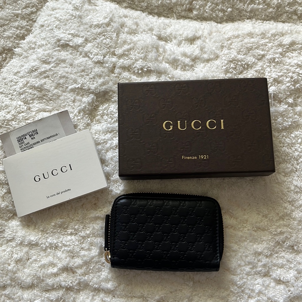 Gucci Microguccissima Margaux Key Chain Holder. Black. New!